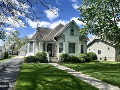 303 N Main St