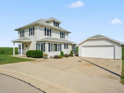 7494 Iowa St