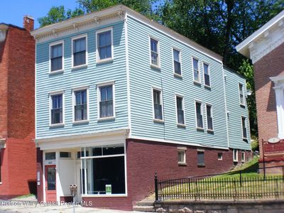 460 Main Street
