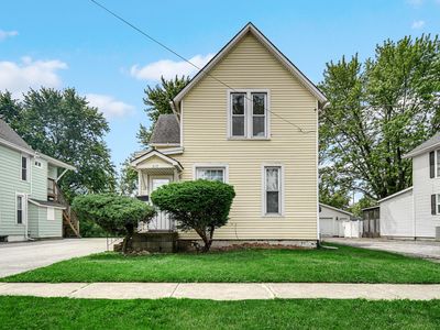 217 E North St