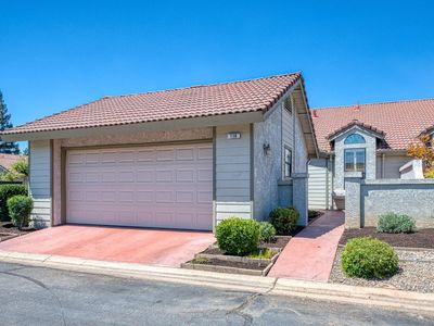 1229 W Bullard Ave