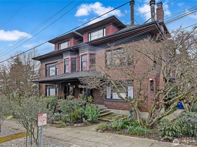 904 E Miller Street #3