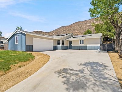 5945 Paramount Dr