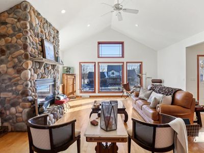 2743 Brooks Ridge Drive