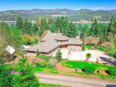 44130 Santiam Hwy