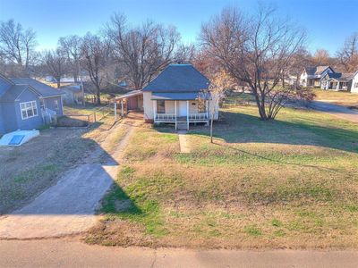 1201 W Logan Ave