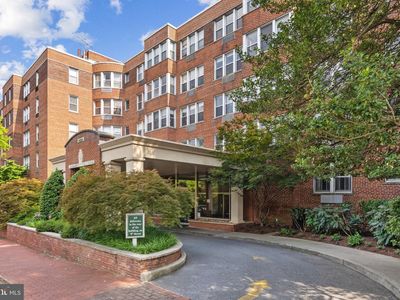 2500 Q St NW APT 227