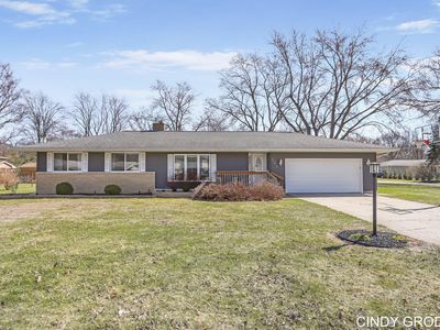305 N 145th Ave
