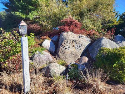 18 Colonial Square #18