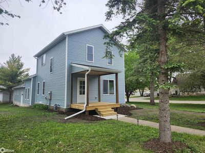 607 E Main St