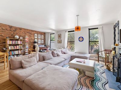 366 Lafayette Ave APT 2