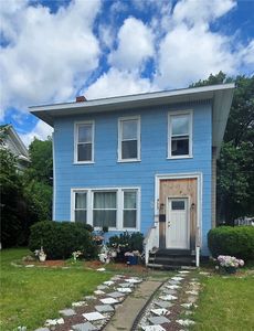 423 E Washington Ave