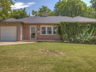 2433 S Gary Pl
