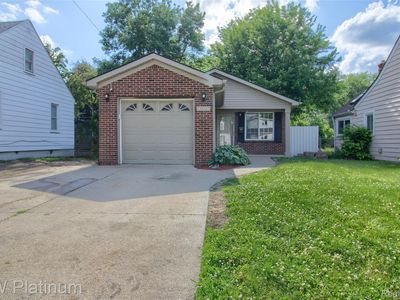 4452 Croissant St