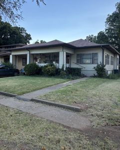 Property at 809 S Grand Ave, Cherokee, OK