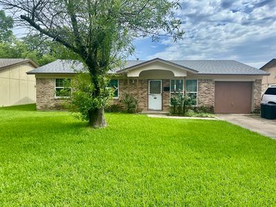 1110 Barclay Dr