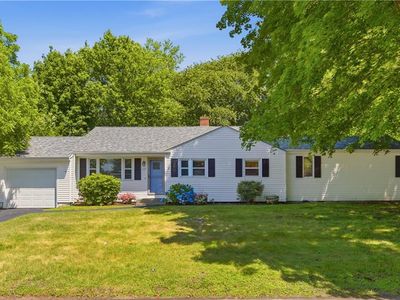 117 Canonchet Dr