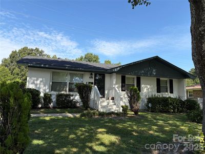 1245 Pondella Dr
