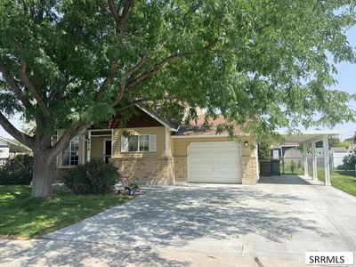 4818 Freedom Ave