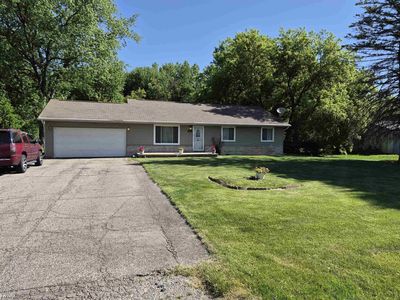 1282 Arrowhead Dr