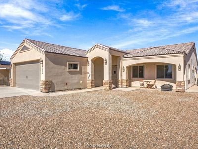 8256 S Carob Drive