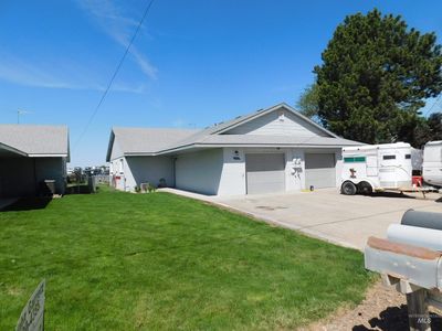 712-718 Borchers Ln