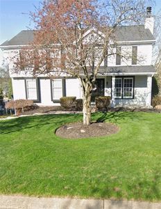 792 Robin Dr