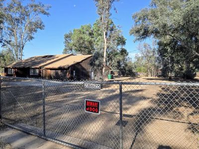 Property at 28625 Shady Tree Ln, Winchester, CA