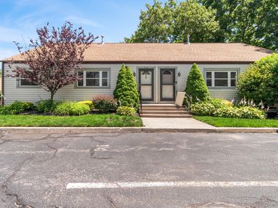 528 Lake Court #528