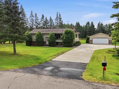 10916 Meadowlark Ln