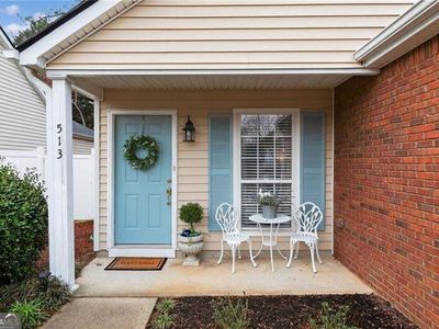 513 Stanford Pl