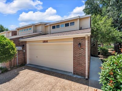 1916 Shorewood Dr