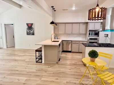 1635 Bradney Dr