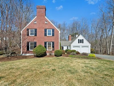 4 Black Hill Rd