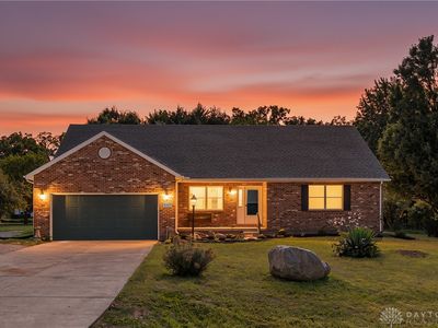 5467 Greg Dr