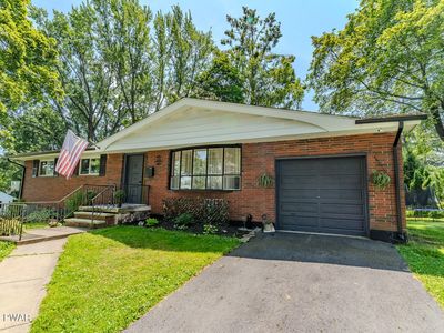102 Yale Blvd