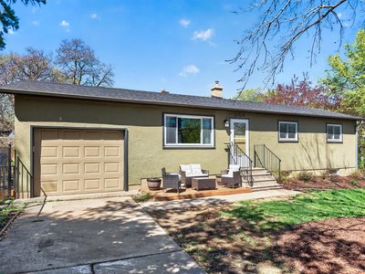 254 Winifred St W
