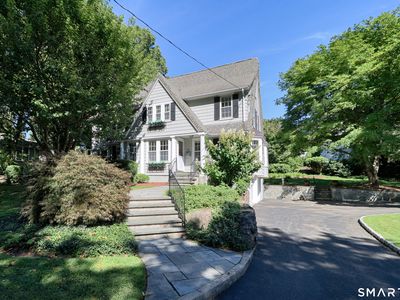 96 Benedict Avenue