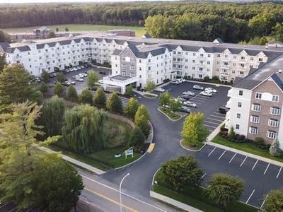 8 Wall Street APT 428