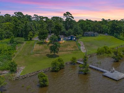 3843 Simon Rd