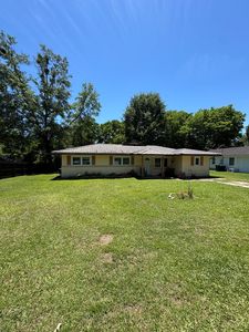 Property at 404 Bush Dr, Eufaula, AL