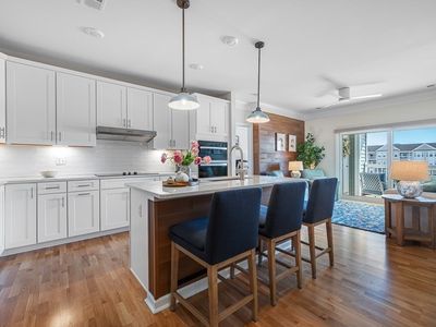 6 Peters Farm Way #411
