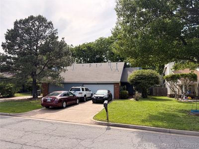 6920 S 78th East Ave