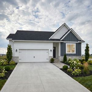 435 NW Independence Cir
