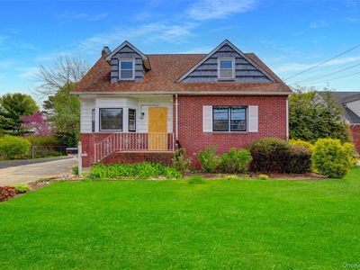 1707 N Gardiner Drive