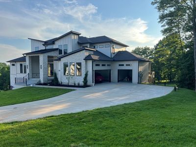 6132 Lookaway Cir