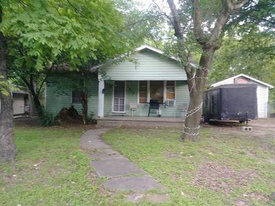 1313 Liveoak Ave