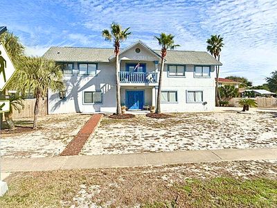 843 Santa Rosa Ct