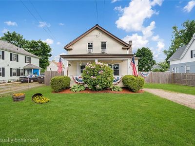 56 Cottage St