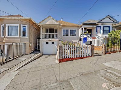 2711 13th Ave